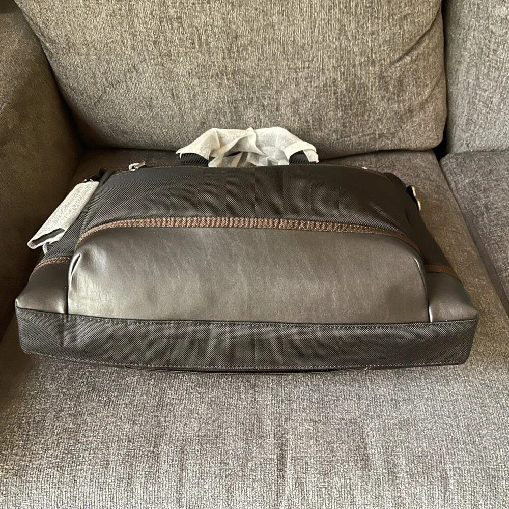 Tumi Brief Tote 222641 NWT